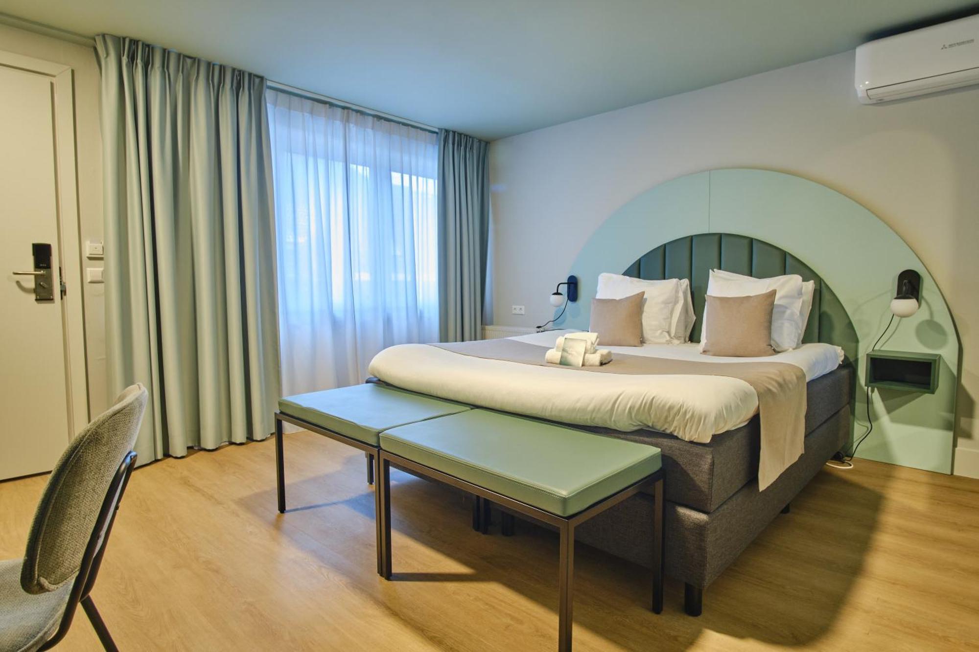 Standard Double Room,1586103720:JPEG