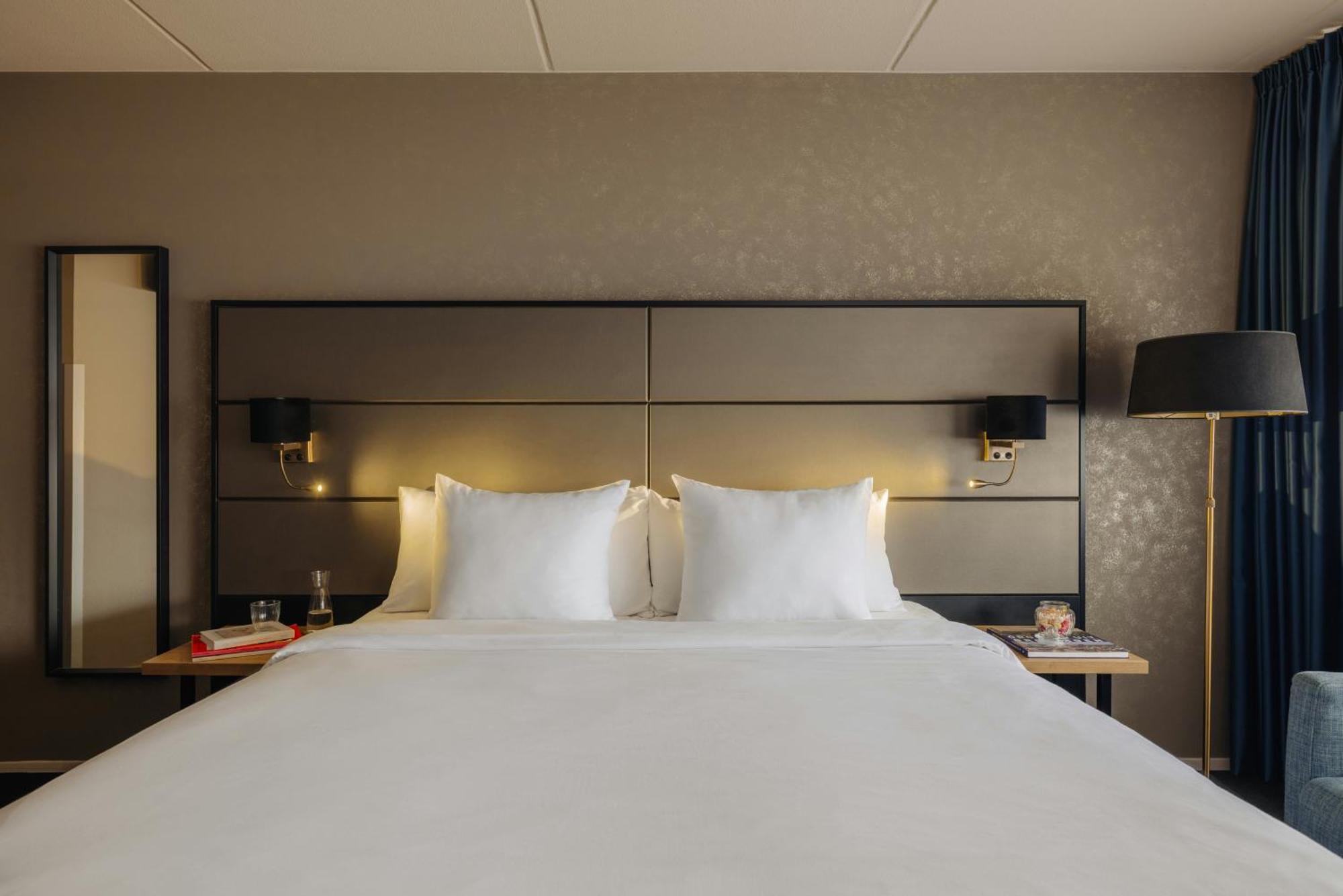 Executive Room 1 Double Bed Extra Bed,1746811552:JPEG
